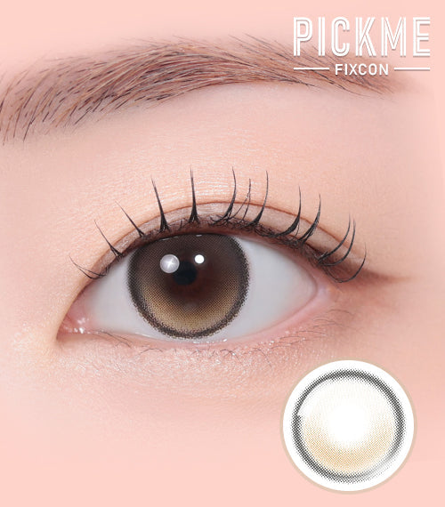 Luring Brown eye close-up